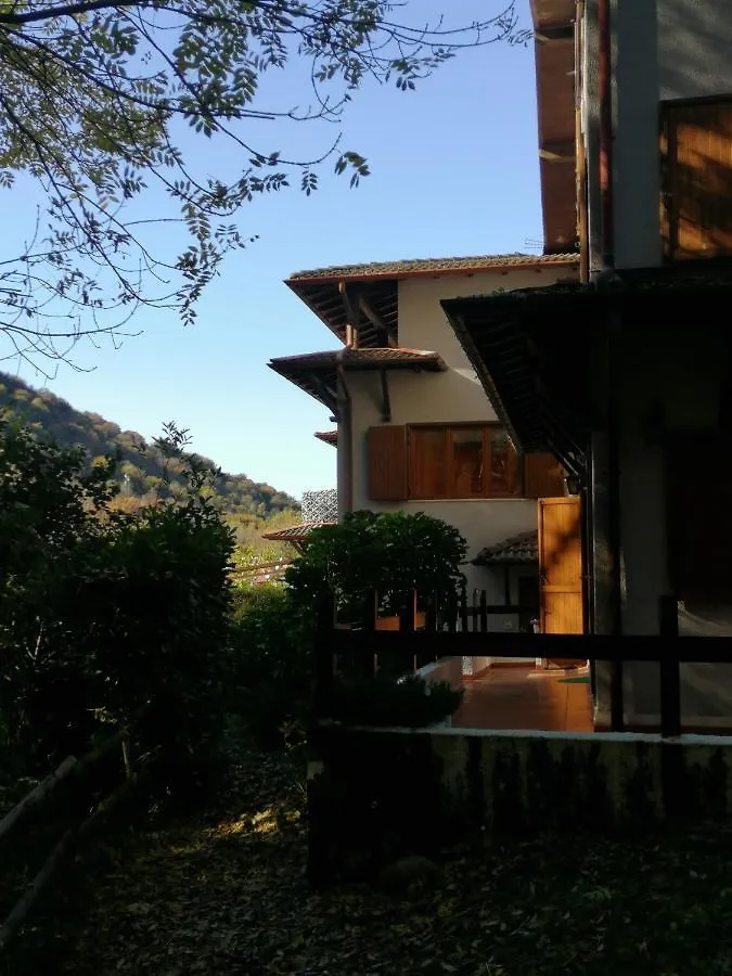 Monolocale Lago Di Ghirla Apartment Valganna Italy